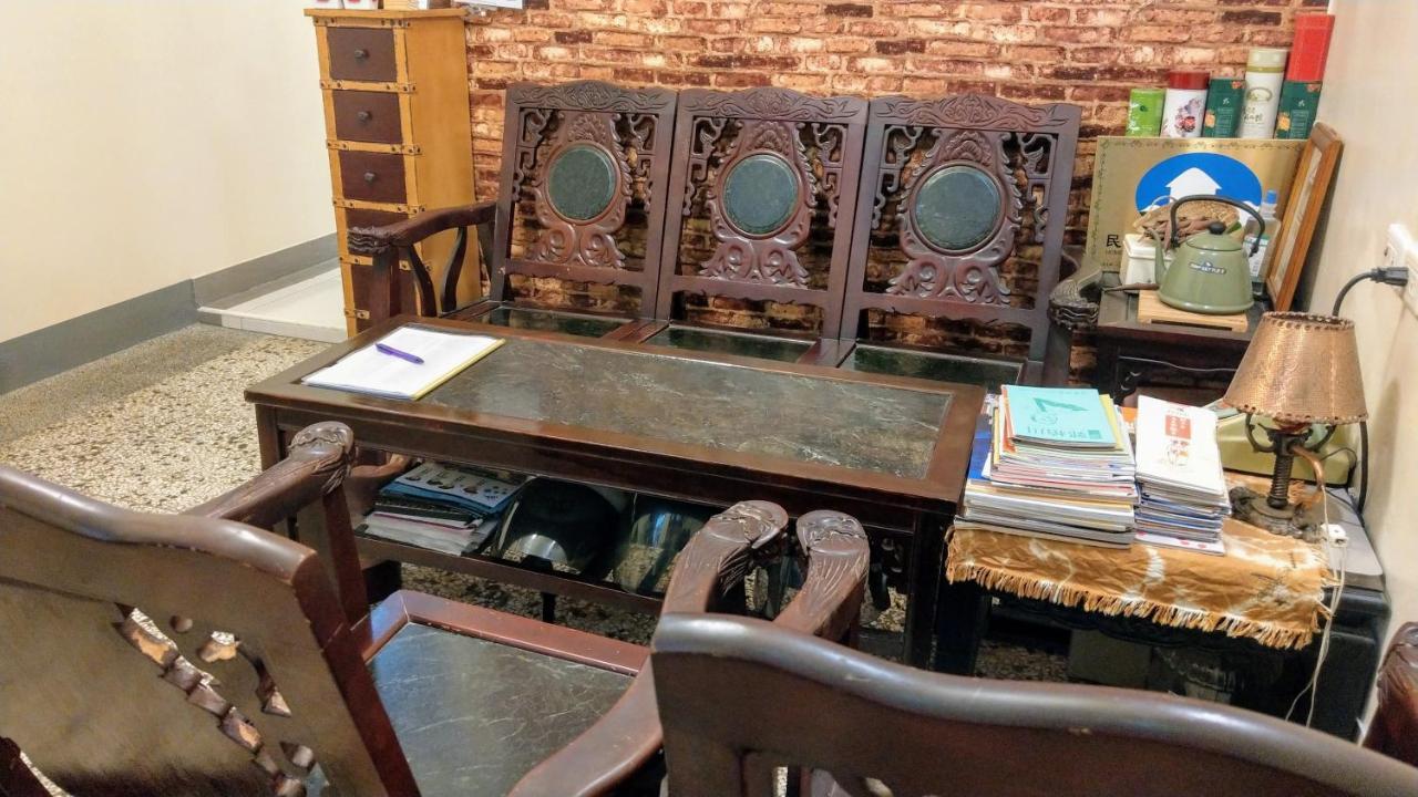 赤嵌厝child Come Home-依人數床位數計價開放房型 Tainan Buitenkant foto
